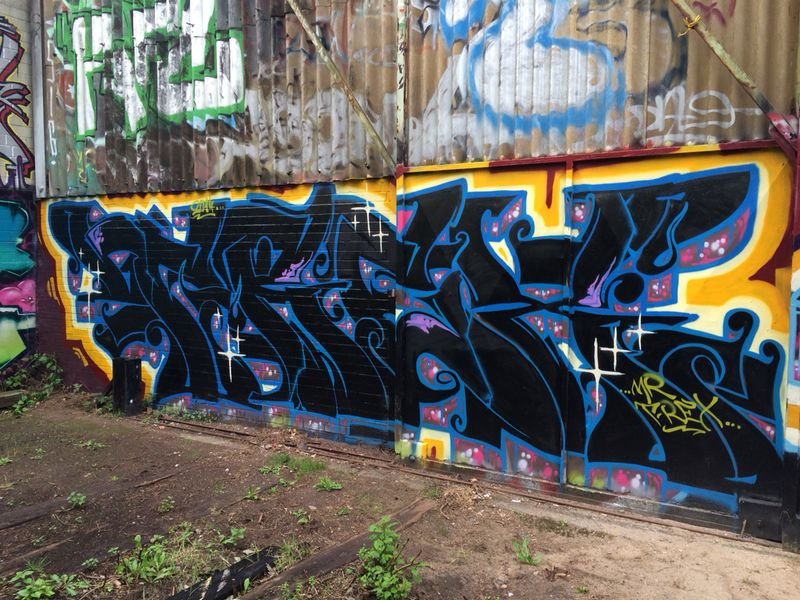 Graffiti Wall - Photo by kieltaggsatnight - TREX, KFC, R2K (2014)