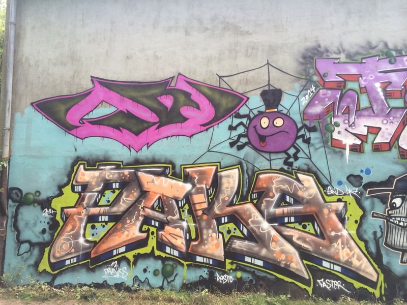 Graffiti Wall - Photo by kieltaggsatnight - PAKS, WIBE, LS (2014)