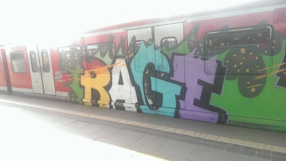 Graffiti Train - Photo by kieltaggsatnight - Rage (2014)