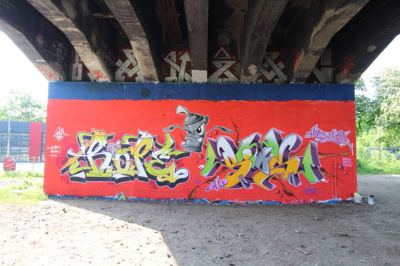 Graffiti Wall - Photo by kieltaggsatnight (2018)