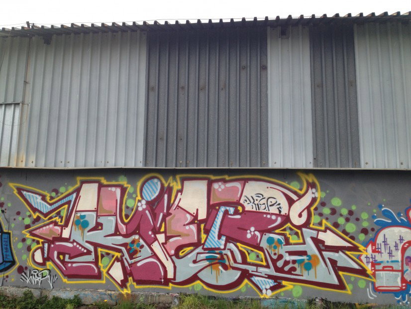 Graffiti Wall - Photo by kier