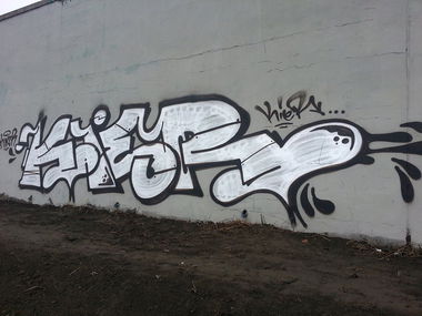 Graffiti Wall - Photo by kier