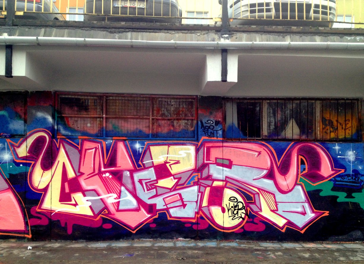 Graffiti Wall - Photo by kier - kier, knzr (2014)