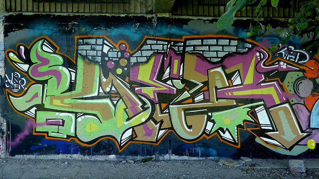 Graffiti Wall - Photo by kier - kier (2014)