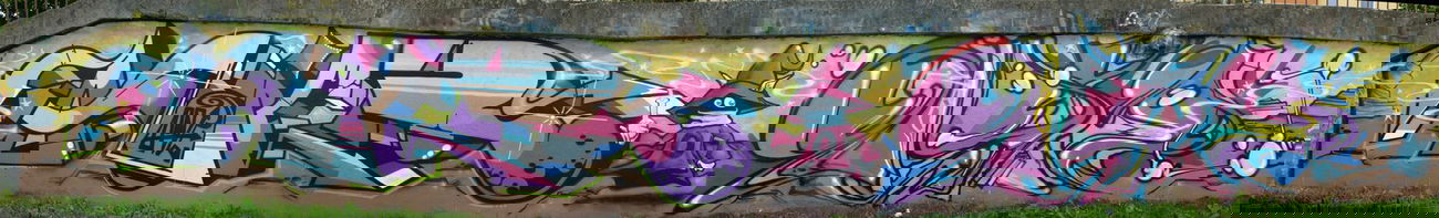 Graffiti Wall - Photo by kier - kier, zako (2014)