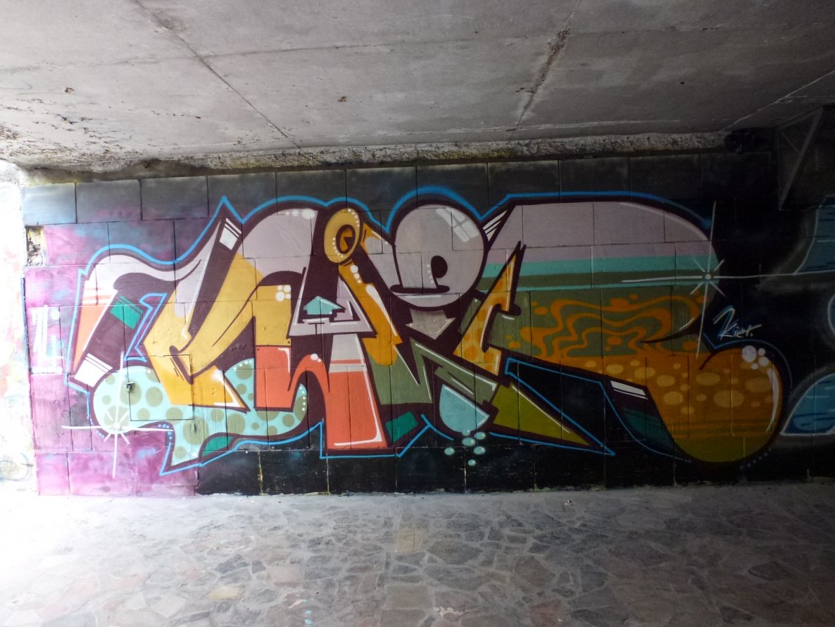 Graffiti Wall - Photo by kier