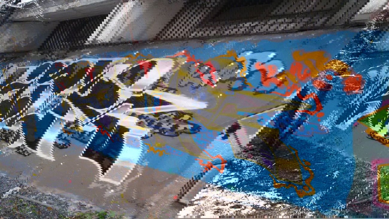 Graffiti Wall - Photo by kier