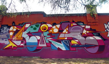 Graffiti Wall - Photo by kier (2015)