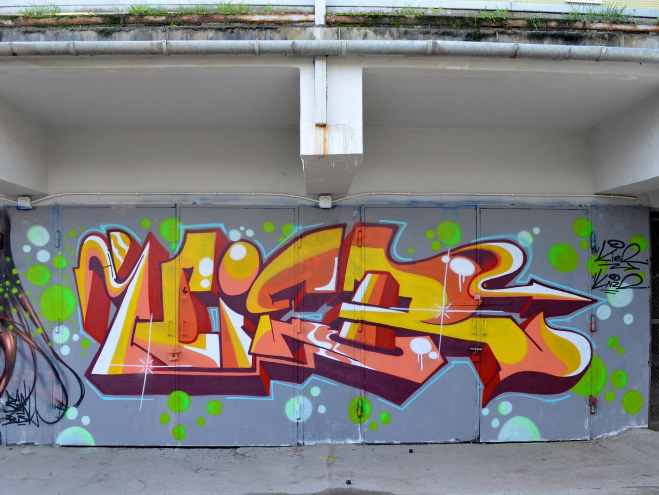 Graffiti Wall - Photo by kier (2015)