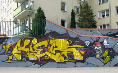 Graffiti Wall - Photo by kier (2015)