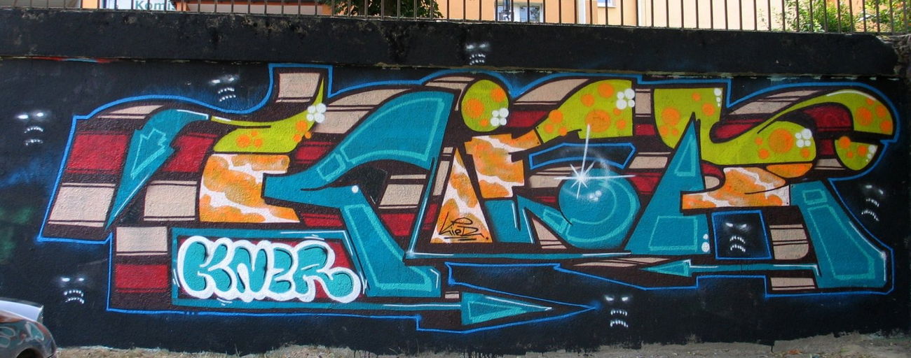 Graffiti Wall - Photo by kier (2015)