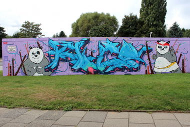 Graffiti Wall - Photo by kilogold