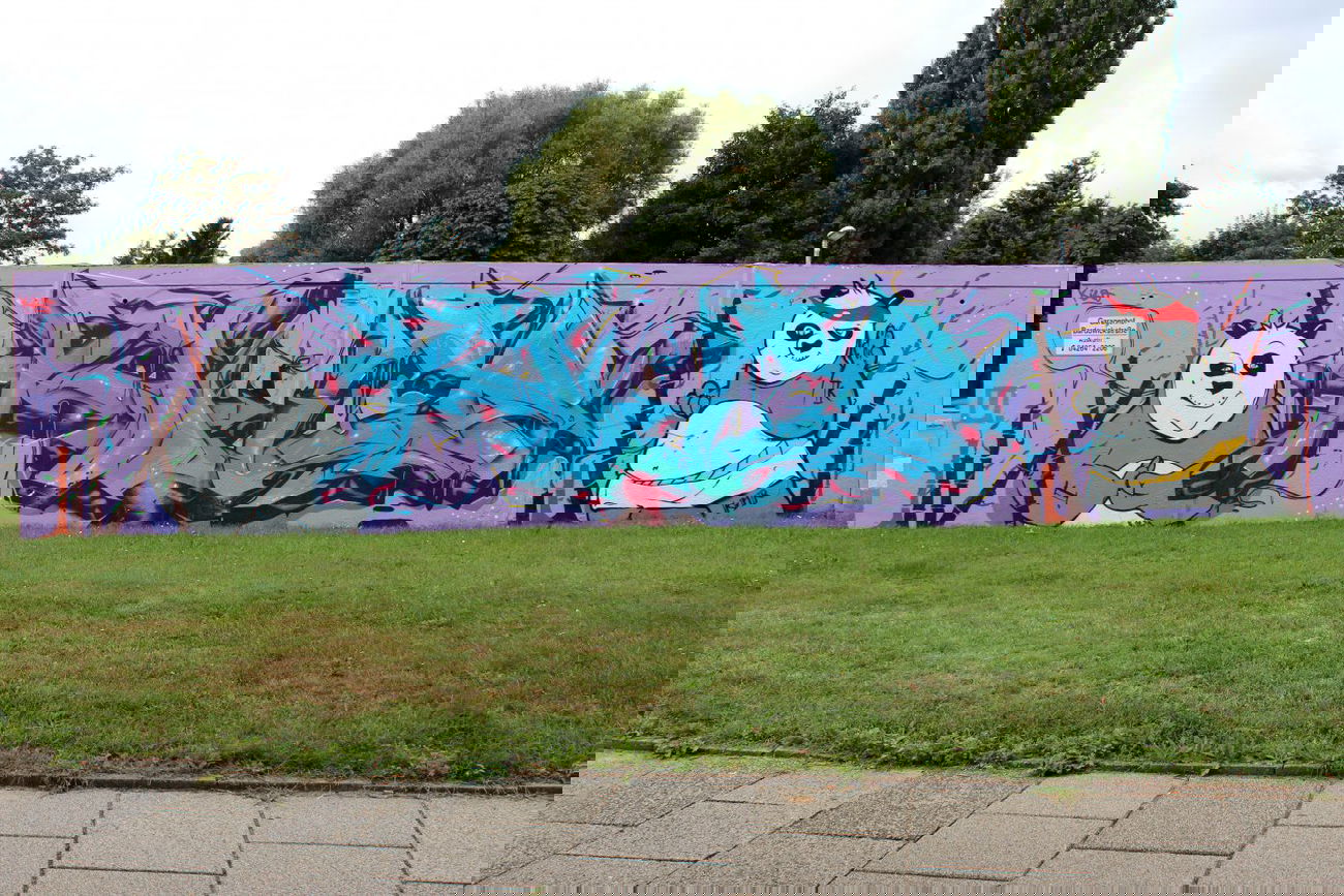 Graffiti Wall - Photo by kilogold