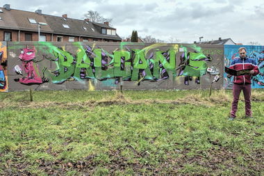 Graffiti Wall - Photo by kilogold