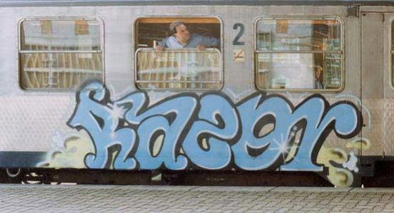 Graffiti Train - Photo by king - razor