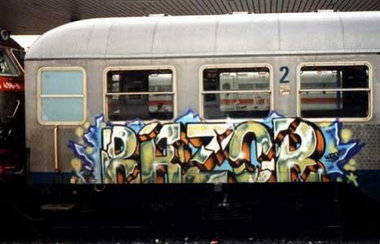Graffiti Train - Photo by king - razor