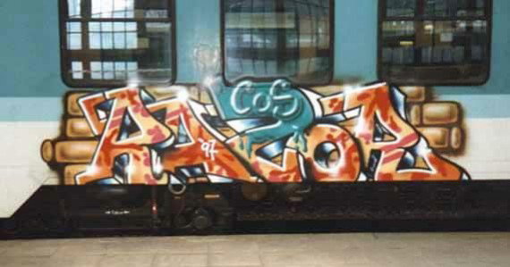 Graffiti Train - Photo by king - razor