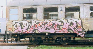 Graffiti Train - Photo by king - razor