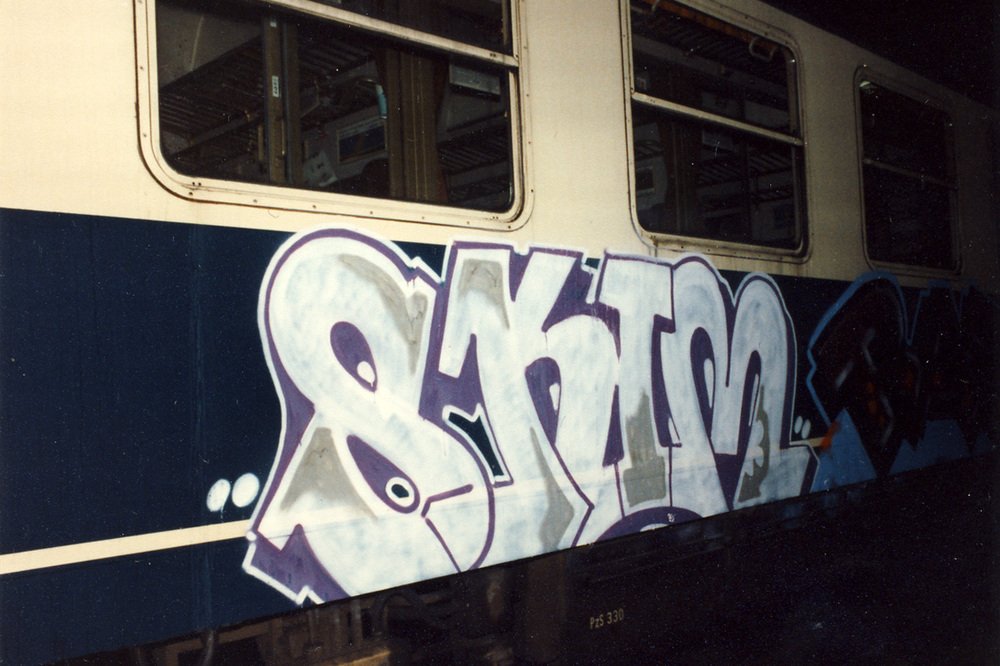 Graffiti Train in Kiel - Photo by king - skim