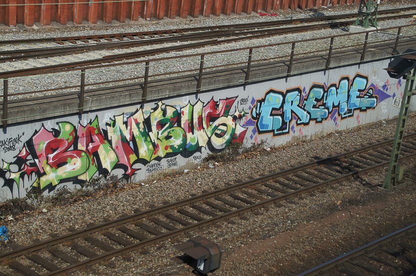 Graffiti Wall - Photo by king - bambus