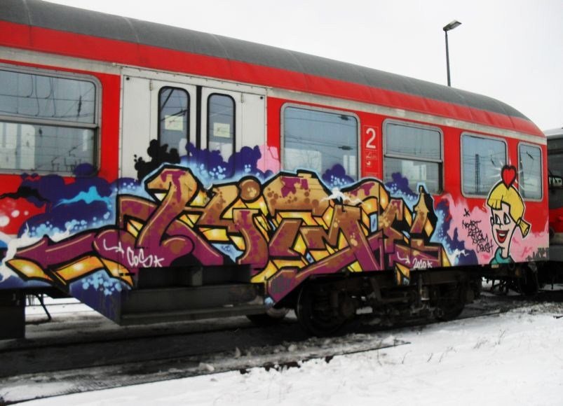 Graffiti Train - Photo by king - hitme