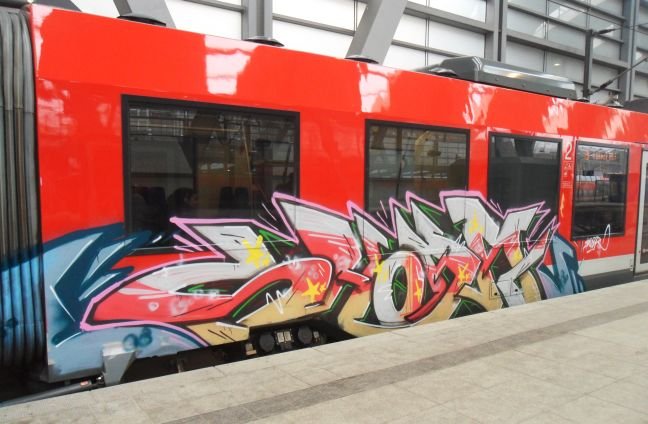 Graffiti Train - Photo by king - shoar, qvd