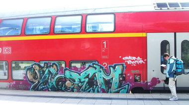 Graffiti Train - Photo by king - yazem, qvd