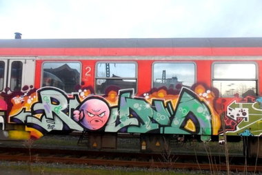 Graffiti Train - Photo by king - round