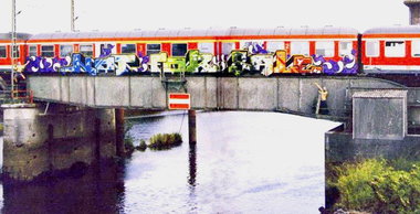 Graffiti Train - Photo by king - cos