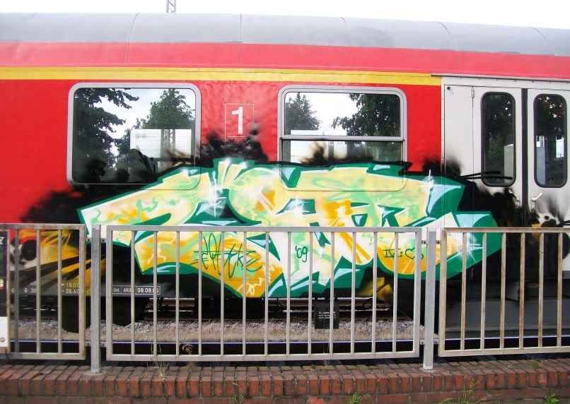 Graffiti Train in Kiel - Photo by king - ziger