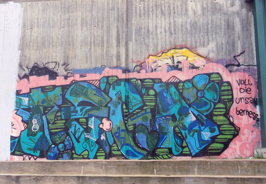 Graffiti Wall in Kiel - Photo by king - tega