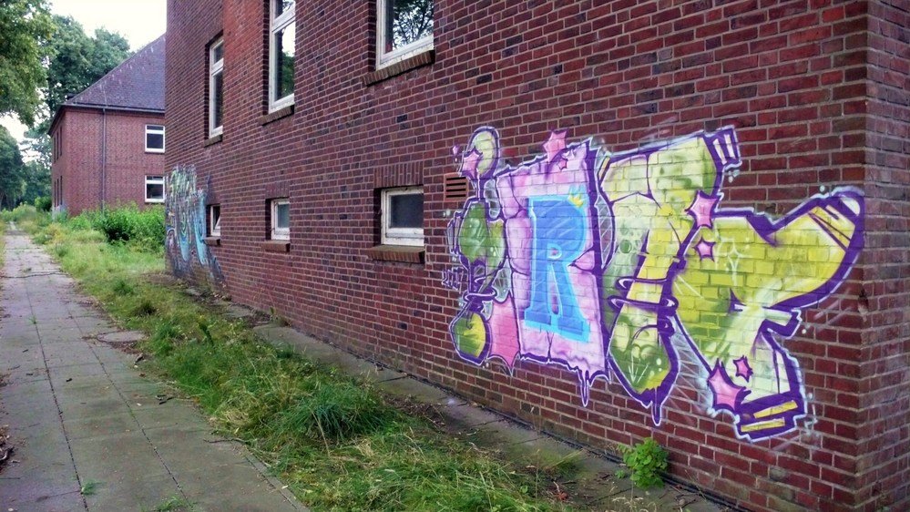 Graffiti Wall in Kiel - Photo by king - iraq