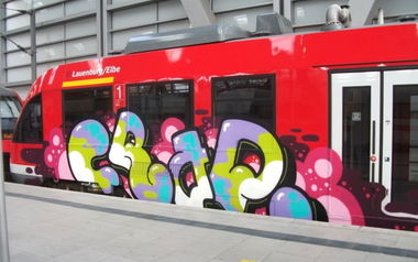Graffiti Train in Kiel - Photo by king - crap