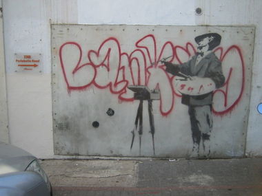 Graffiti Wall in London - Photo by king - banksy