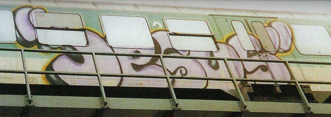 Graffiti Train in Hamburg - Photo by king - jesus (2000)