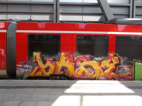 Graffiti Train in Kiel - Photo by king - yazem