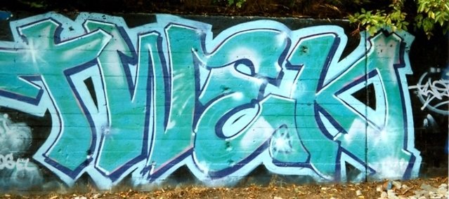 Graffiti Wall in Kiel - Photo by king - twek