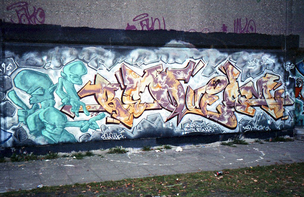 Graffiti Wall in Kiel - Photo by king - requiem, 89