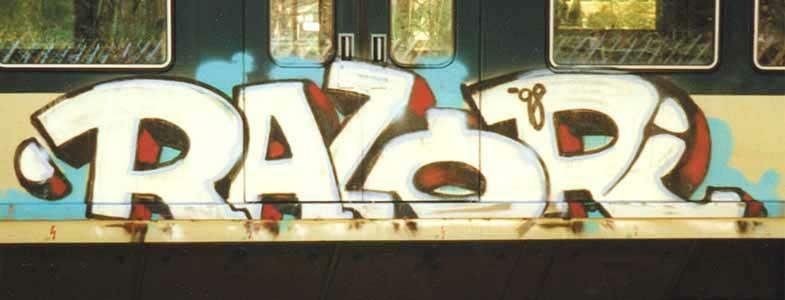 Graffiti Train - Photo by king - razor