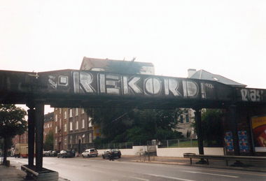 Graffiti Bombing in Kiel - Photo by king - rekord (1999)