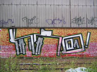 Graffiti Wall - Photo by king - akira