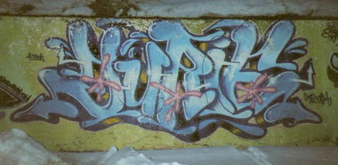 Graffiti Wall - Photo by king - jury