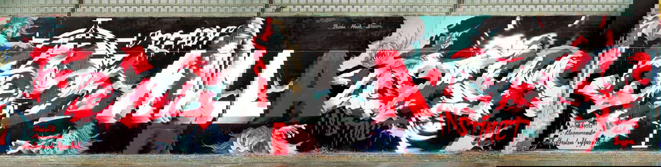 Graffiti Wall - Photo by king - daim, hesh, panik (1994)