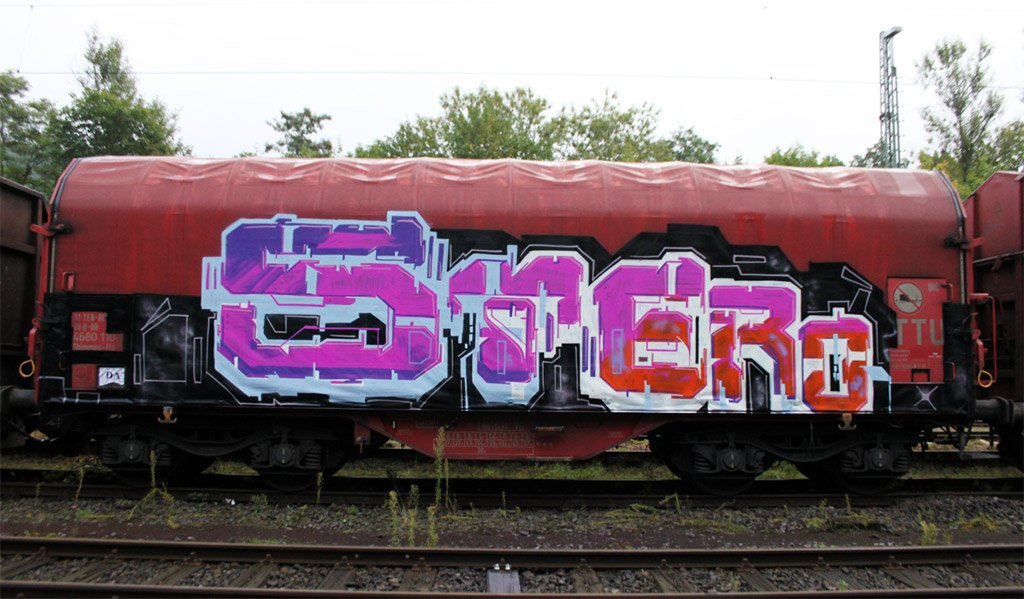 Graffiti Train - Photo by king - stero, 5tero