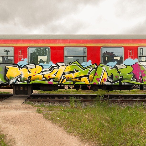 Graffiti Train - Photo by king - razor