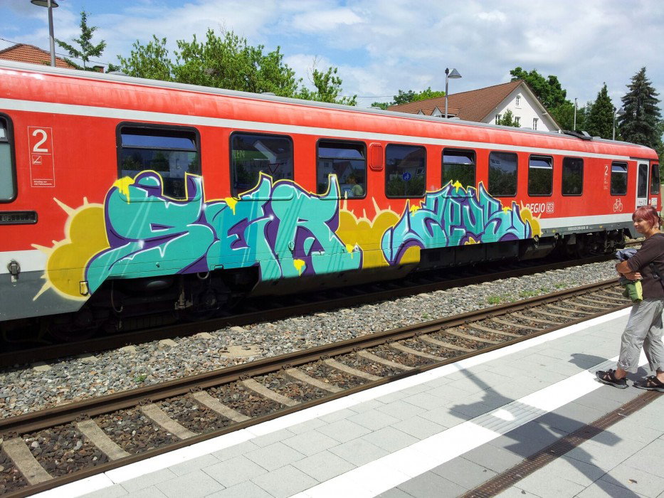 Graffiti Train in Switzerland - Photo by kingkong - Ser, Zeus