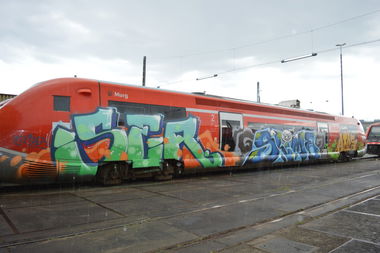 Graffiti Train - Photo by kingkong - ser, slime, atos