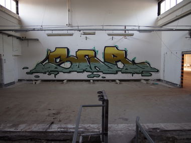 Graffiti Wall - Photo by kingkong - ser