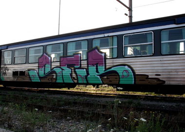 Graffiti Train - Photo by kingkong