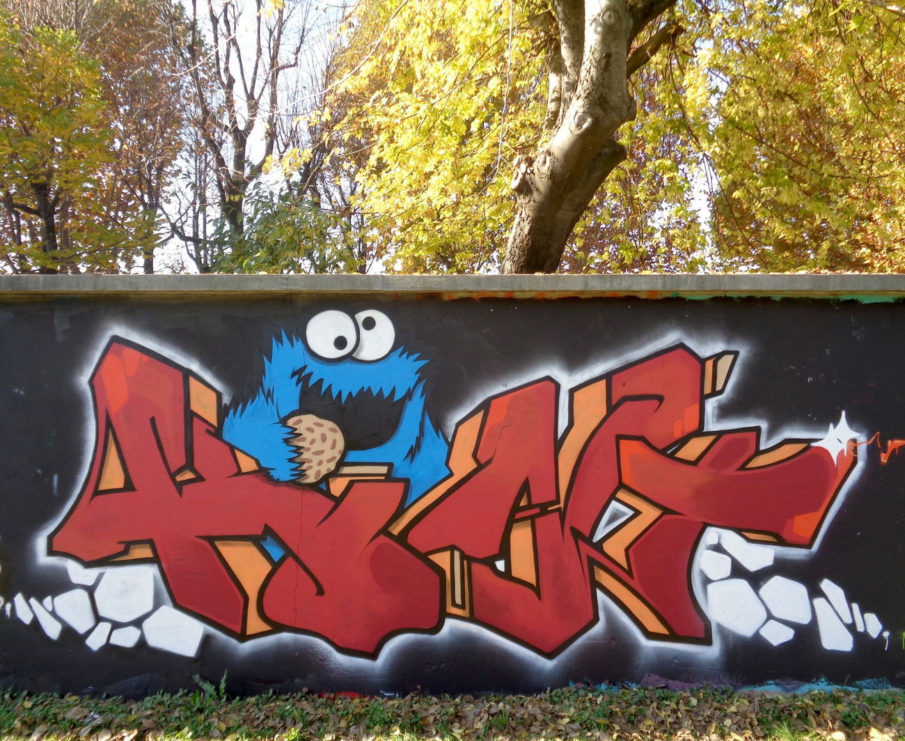 Graffiti Wall in Milano - Photo by kintafa - cookie, monster, milano (2015)